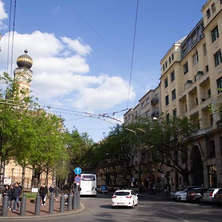 Luxury Downtown 3 Bedroom Apartment By Synagoge With Beautiful View Budapest Exteriör bild
