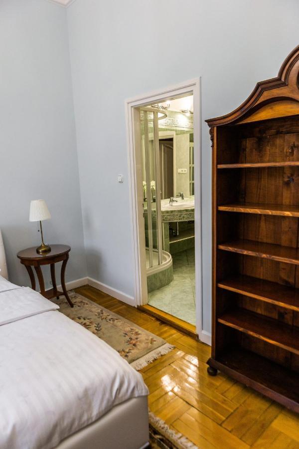 Luxury Downtown 3 Bedroom Apartment By Synagoge With Beautiful View Budapest Exteriör bild