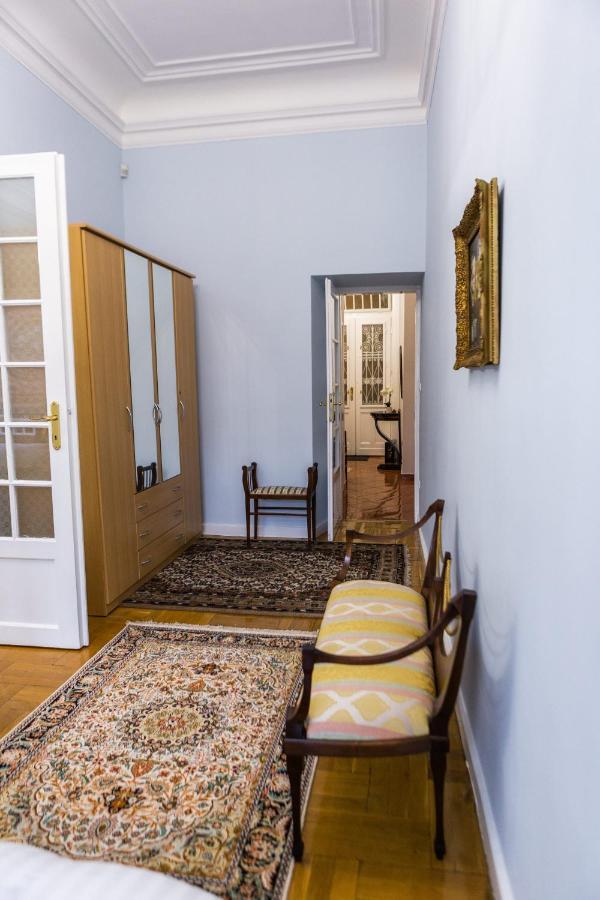 Luxury Downtown 3 Bedroom Apartment By Synagoge With Beautiful View Budapest Exteriör bild