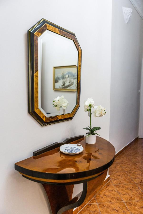 Luxury Downtown 3 Bedroom Apartment By Synagoge With Beautiful View Budapest Exteriör bild