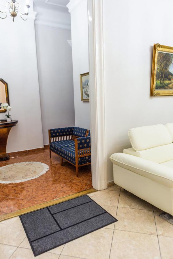 Luxury Downtown 3 Bedroom Apartment By Synagoge With Beautiful View Budapest Exteriör bild