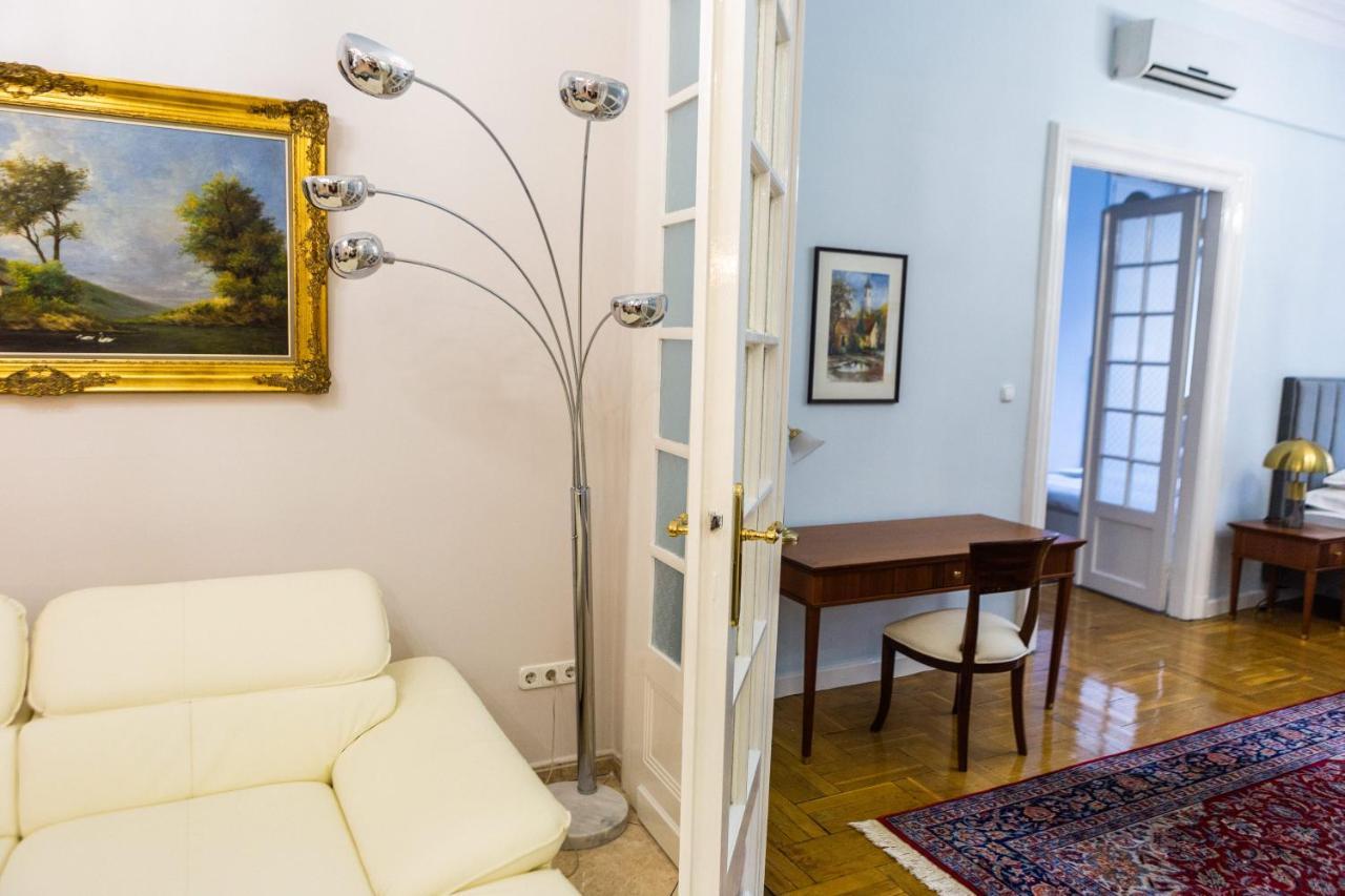 Luxury Downtown 3 Bedroom Apartment By Synagoge With Beautiful View Budapest Exteriör bild