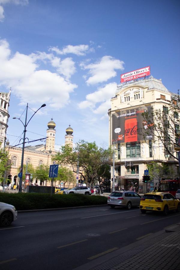 Luxury Downtown 3 Bedroom Apartment By Synagoge With Beautiful View Budapest Exteriör bild